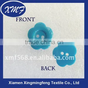 20L Flower Shape Resin Button thumbnail-1