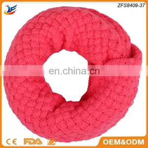 Wholesale Loose Knit Acrylic Infinity Loop Circle Scarves thumbnail-1