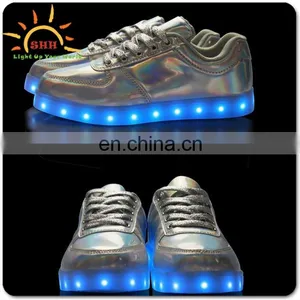 2016 New Men's Fashion Sneakers Black Running Shoes Male Lighted Casual Shoes LED Glow Shoes With OEM Logo Free Samples thumbnail-4