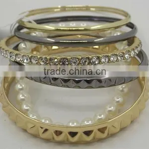 Sets Bangles Pearl, Resin, Steel Chain, Bangle Set Fashional Jewelry thumbnail-1
