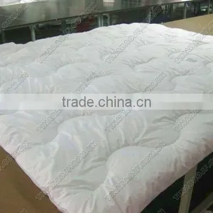 Polyester Fiber Quilt, Comforter, Duvet, Patchwork Quilt, Cotton Quilt, Silk Quilt T thumbnail-1