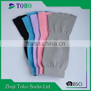 Factory Direct Sale Soft Breathable Yoga Socks thumbnail-2