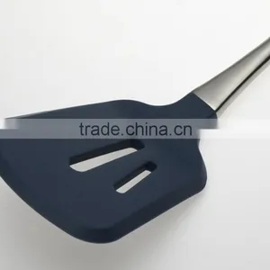FDA LFGB High End Hollow Handle Kitchenware Series Silicone Slotted Turner thumbnail-2