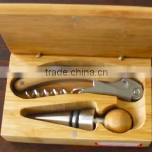 Wine Accessories Set thumbnail-1