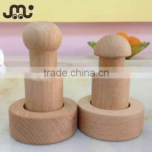 Wholesale Small Handy Wooden Plant Pot Maker,well Function Plant Paper Pot Maker thumbnail-1