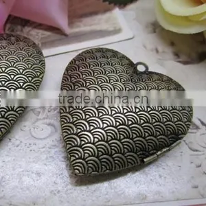 41MM Heart Photo Locket,vintage Brass Bronze Lockets,DIY Setting Locket Pendant,engraved Locket 1131032 thumbnail-1