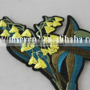 Cheap Price Factory Wholesale Professional Customized Applique Embroidered Patches Flower Shape for Clothing thumbnail-3
