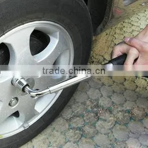 Retractable Car Tire Wrench thumbnail-1