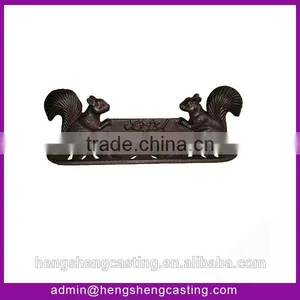Cast Iron Shoes Scraper Squirrel thumbnail-1