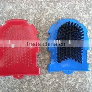 Glove Brush thumbnail-1