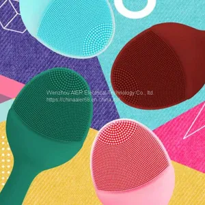 Rechargeable Silicone Facial Cleansing Brush Waterproof Electric Face Massager Anti-aging thumbnail-1