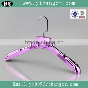 HA6832 Plastic Notched Non Slip Hanger Electroplated Coat Hanger thumbnail-2