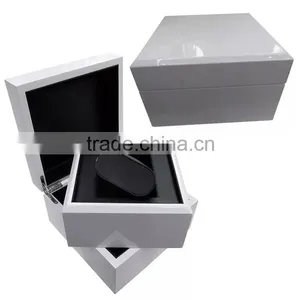 Luxury High Glossy Piano Lacquered Watch Box Wooden Watch Packing Box thumbnail-1