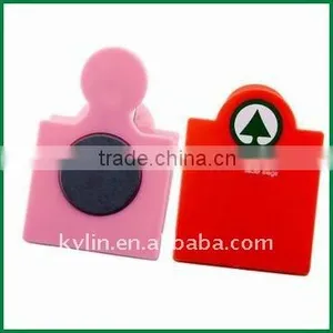 Plastic Magnetic Clip thumbnail-1