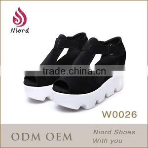 China Wholesale High Heels Women Platform Shoes thumbnail-1