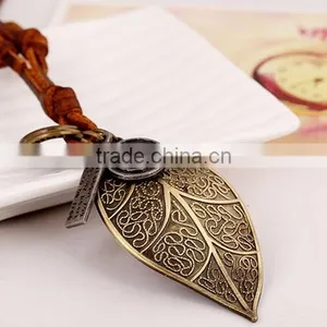 New Jewelry Fashion Beautiful Leaves Pendant PU Leather Chain Vintage Long Necklace thumbnail-2