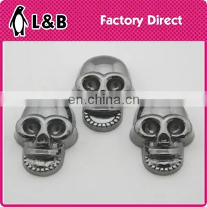 Popular Wholesale Latest Design Garment Metal Skull Rivet thumbnail-3