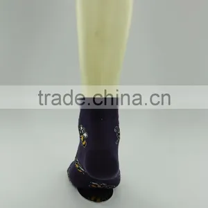Men Sport Ankle Socks Bulk Wholesales With Cushion Pading on Foot thumbnail-4
