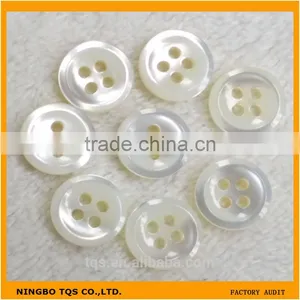 High Quality 4 Holes Natural Troca Shell Button thumbnail-1
