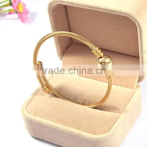 Fashion Accessories for Women Fashion Gold Bracelet thumbnail-4