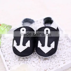 Wholesale Hot New Products for 2015 Soft Sole Genuine Leather Baby Shoes With Different Colors Moccasin Baby Shoes thumbnail-3