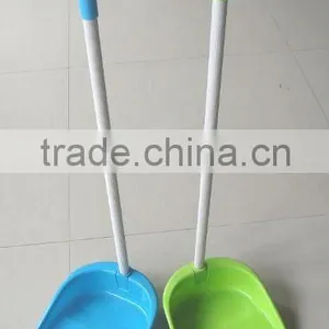 Plastic Outdoor Dustpan thumbnail-1