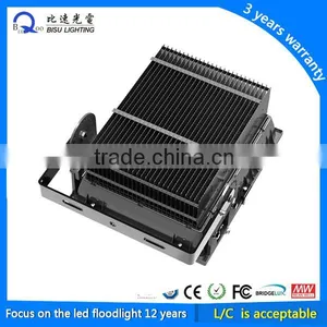 Alibba Trade Assurance 100W Outdoor Led Flood Light CE RoHS Approved thumbnail-2
