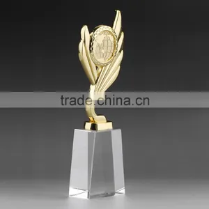 Replica Golden Hand Hold the Golbe Metal Trophy Awards Customized Metal Trophy thumbnail-2