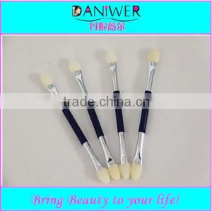 1pcs Professional Sponge Makeup Brush ,cosmetic Brush ,eyeshadow Brush thumbnail-1