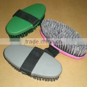 Horse Brush thumbnail-1