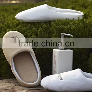 Top Quality Coral Fleece Embroidered Custom Washable Hotel Slippers thumbnail-3