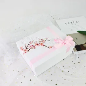 Customized Large Luxury Packaging Gift Box thumbnail-5