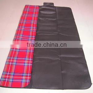 Top Quality Portable Fleece Picnic Mat for Camping Baby Crawl and Children Playing Eco Friendly Wholesale OEM thumbnail-4