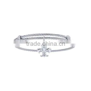 Wholesale Hammer Finish Bangle Made Of Stainless Steel, Fleur De Lis Hammer Finish Bangle thumbnail-1