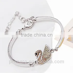 Fashion Women 18k Platinum Filled Clear Austrian Crystal Swan Bracelets Bangles Jewelry thumbnail-4