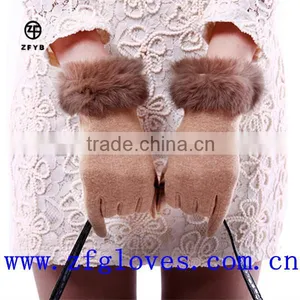 Ladies Wearing Sheep Wool Gloves With Rabbit Fur Cuffs thumbnail-3