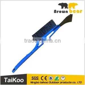 Portable Small Plastic Shovel for Ice thumbnail-1