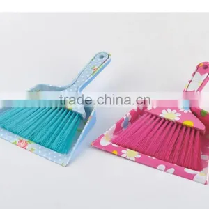 Standard Home Use Plastic Table Cleaning Plastic Broom Dustpan thumbnail-1