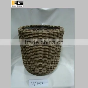 Round Garden Planter thumbnail-1