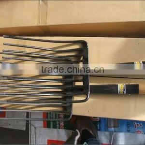 STEEL GARDEN FORK thumbnail-1
