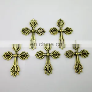 Religious Antique Gold Metal Medal Leaf Cross thumbnail-2