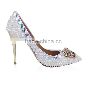 Love Heart Diamond Wedding Heels, High-end Leather White Wedding Shoe for Bridal Handmade With Peal Mask Face thumbnail-4
