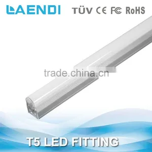 2016 Best Quality Hot-Sale 5W T5 Led Light Tube With Patent Design TUV CE FCC Approved thumbnail-1