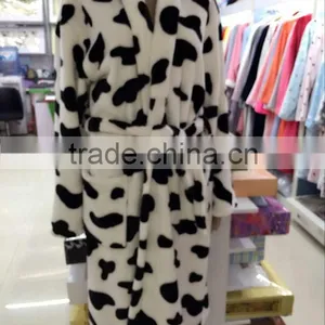 Super Soft Cheap Adults Flannel Ladies Printed Leopard Bathrobes thumbnail-6