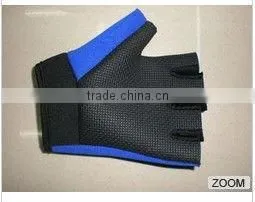 3mm Thickness Neoprene Fingerless Gloves thumbnail-1