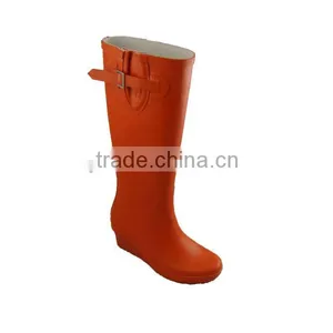 Lady Rubber Rain Boots With Heels thumbnail-3