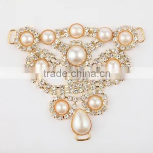 Hot !!! New Design Elegant Plastic Pearl Rhinestone Shoe Accessory for Woman Sandal Made in China in Bulk thumbnail-1