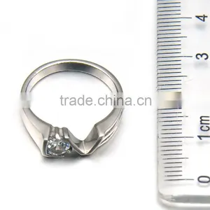 Factory Hot Selling Polished Silver Stainless Steel Crystal Love Crystal Ring Jewelry for Women thumbnail-3