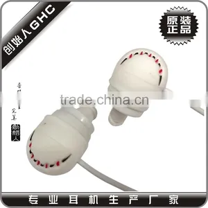 Ball Shape Earbuds for Sport Promotion thumbnail-3