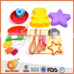 Different Shapes Cookie Cutter/stainless Kitchen Knife/floor Hard Brush thumbnail-1